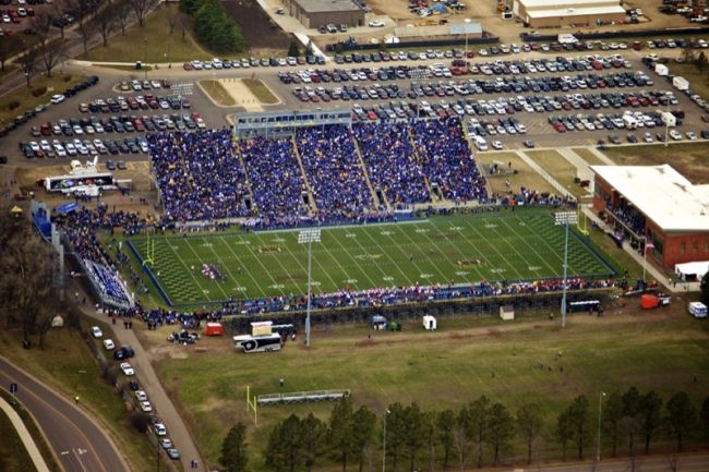 GoJacksFB's tweet photo. if you                              then you
don't love                      don't deserve
me at my                       me at my https://t.co/kLXOg3pui8