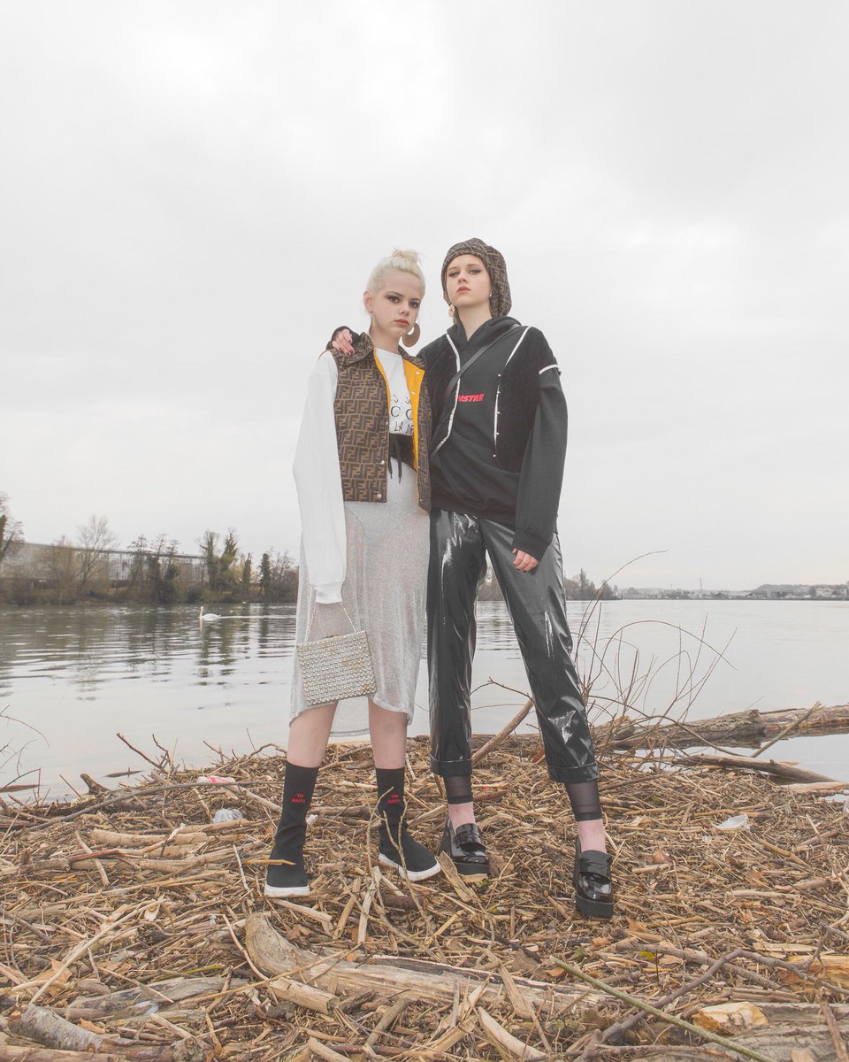 Monstreinternet's tweet image. Viens dans l’marais si tu veux d’la qualité™️
-
monstreinternet.com