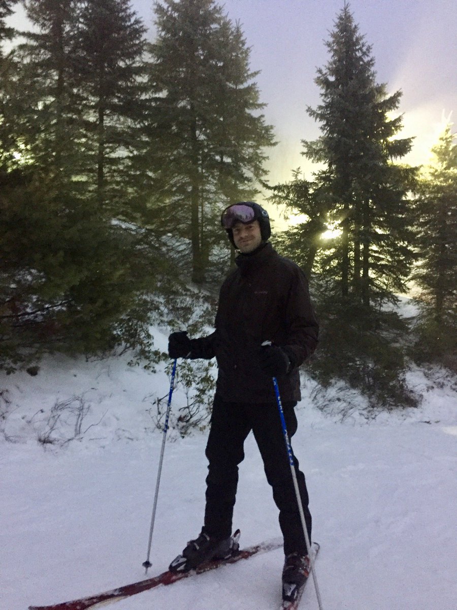 Congratulations to Chris from Dix Hills, NY - winner of our New Year New Mantra giveaway.  Chris will be rocking a new pair of M5 Mantra's on the mountain next year. Thank you to all who entered, for your support of Volkl products. #simplyvolkl