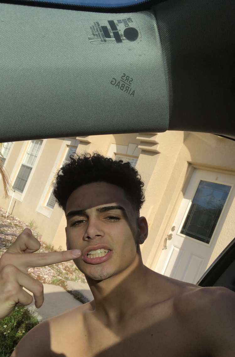 highfrequincy's tweet photo. Fuck everybody, I’m single frr wussgood https://t.co/9bf3ORilqe