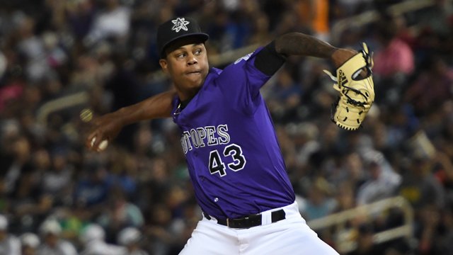 ABQTopes's tweet photo. *Psssst* Guess what!?   THE ISOTOPES HAVE A GAME TONIGHT!!! 

The 2018 season gets underway this evening at 6:35 in Salt Lake when the Topes take on the Bees.  ⚛vs🐝

@showtimealmonte will toe the rubber tonight for #ABQ.

👀 https://t.co/7PqtxCTf8l https://t.co/eGustO03hP