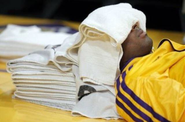 kobe9616's tweet photo. day 721 without kobe Bryant https://t.co/g9HerVRoSt