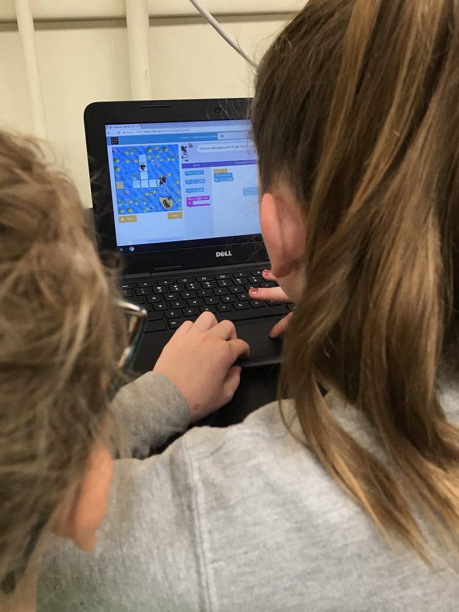 EESlibrarymedia's tweet image. Working our way up on @codeorg
Mastering new levels and writing many lines of code. #coding #technology #techdrivenlearning @EESPrincipal @MaryBeth_Moss