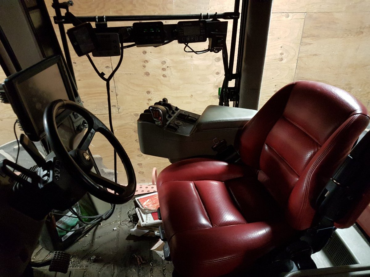 AgCon_Equipment's tweet photo. FOR SALE! 

2009 @Case_IH Steiger 485 HP, 4 WD, 2,300 HRS, Luxury Cab w/Leather, 710 R42 Duals, Trimble GPS, 55 GPM and 4 Remotes. 

Check out our website for more details: https://t.co/6FZnZYREAb https://t.co/zGOTrQ12e9