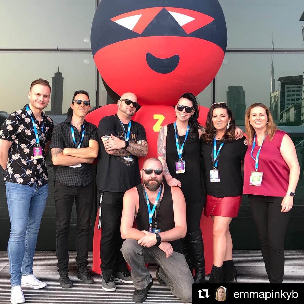 Yay! Loving the photo at <a href="/MEFCC/">Middle East Film & Comic Con™</a> today with @imadamsavage @EmmaPinkyB and <a href="/ZOOMCStore/">ZOOM</a>

😎

#theboxtones #mefcc2018 #mefcc #mydubai #dubai #comiccon #events #daysout #fun #thingsyousee #wanderlust #band #presenters