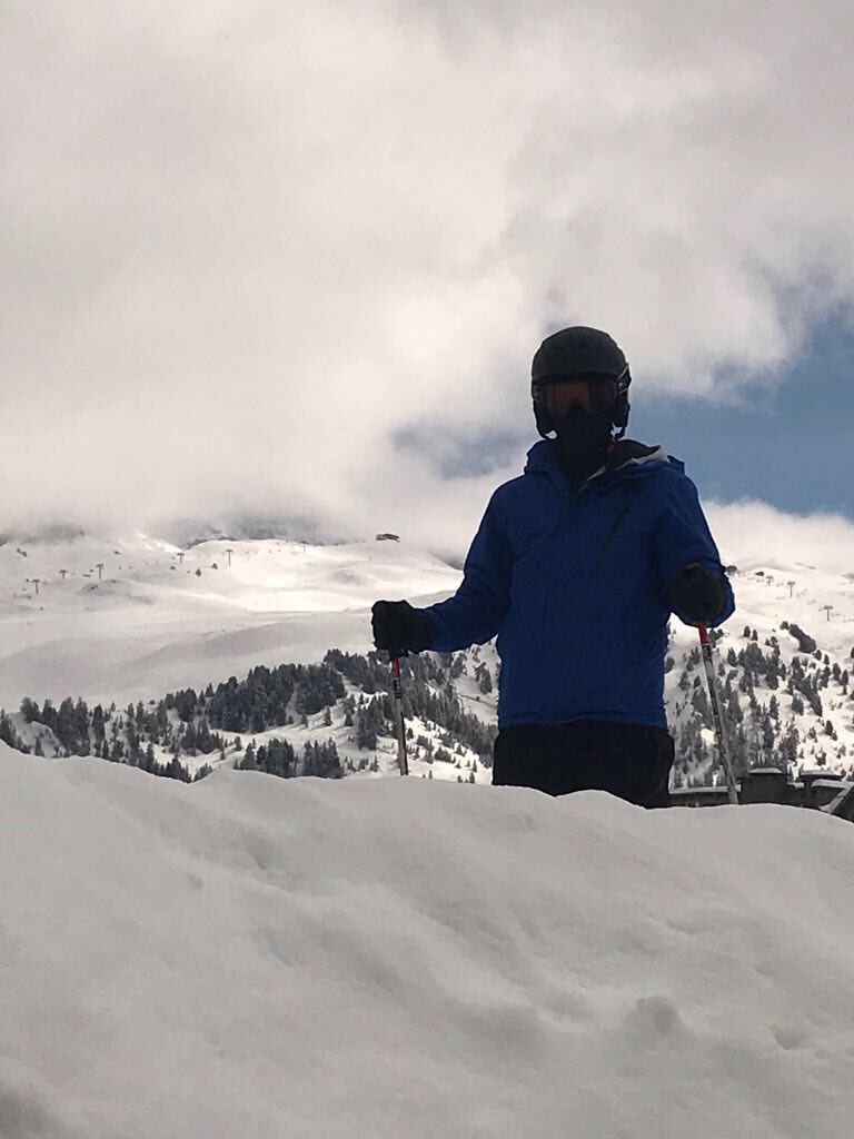 Danny_Sugarman's tweet photo. Absolutely amazing time in France skiing #skiing #boysontour #drinks #loveit #takemeback #weekendvibes https://t.co/lFBrt0Pqpu