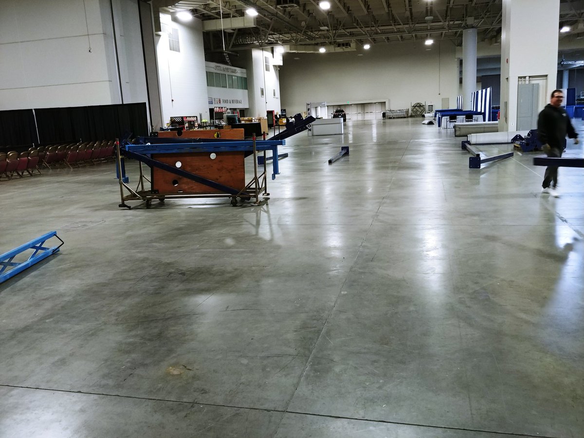 WarriorStateOCR's tweet photo. Ninja OCR course is going up who all is coming outcto FITCON this weekend to run conqure it???? https://t.co/Z5JrGie2RU