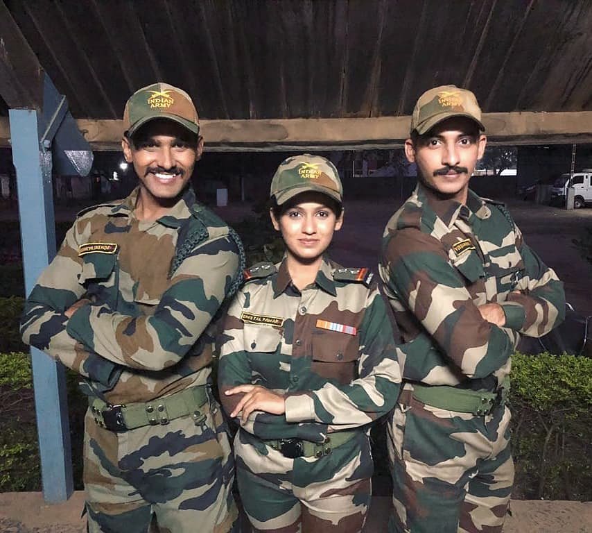 MarathiCineyug's tweet photo. लाखात एक माझा फौजी - पण इथेतर तिकडी आहे!
Click Link to Know Details
https://t.co/AR3ZL3LxJy
#ajya #shitli #vikya #indians #fauji #army #proud #blessed #lagirazalaji #zeemarathi https://t.co/5phDkxdtVC