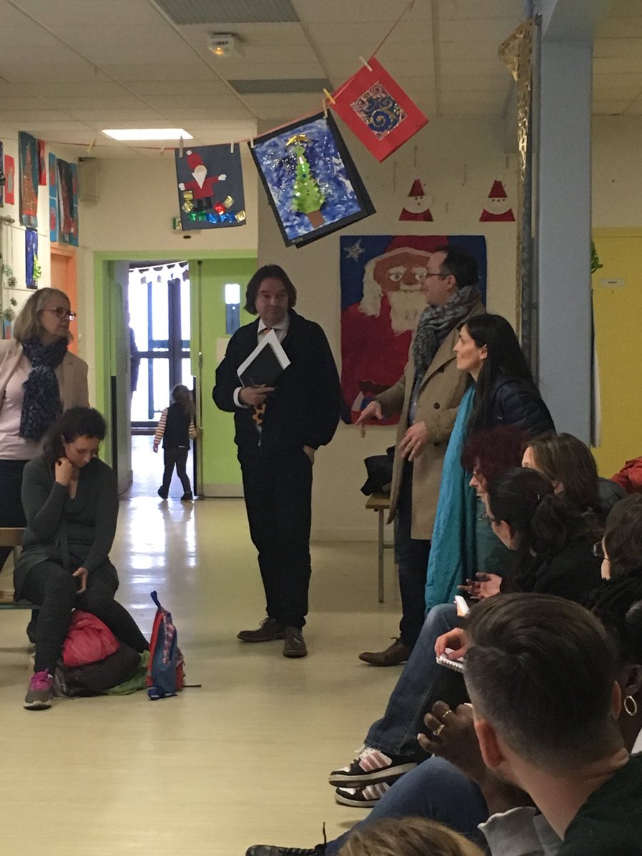 Merci également <a href="/AChristine_Lang/">Anne-Christine Lang</a>  pour son soutien. Elus, directeur, enseignants, parents, syndicats tous mobilisés ensemble contre fermeture #ecolematernellejacquier #paris14 plus de 170 inscrits - non à 35 élèves par classe !! <a href="/Academie_Paris/">Académie de Paris</a>