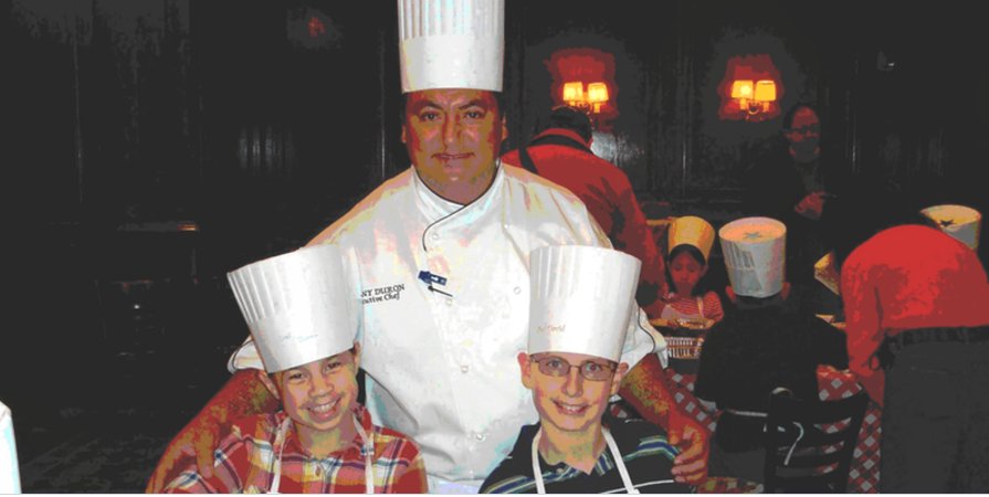 Kids:Sign up to learn to cook like an old pro at Maggiano's cooking classes for kids! #SkokieIL ow.ly/4p7V30jkXYi <a href="/OldOrchard/">WestfieldOldOrchard</a>