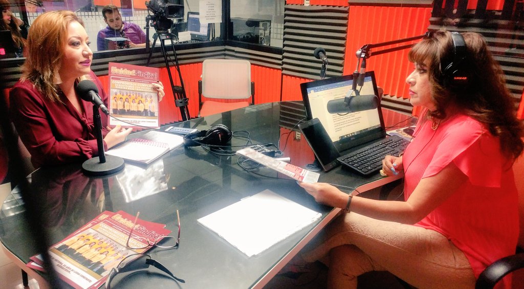 sueisssteson's tweet photo. Gracias a la periodista @coyitonoticias @Romantica1011 @LARSAVISIONTV) por la entrevista a nuestra Secretaria General del @sueisssteson Xóchitl Preciado Ramírez @xopre 
COMPROMISOS CUMPLIDOS con nuestros más de 2, 600 agremiados, durante 2012-2018
https://t.co/xk49EVI7Q7 https://t.co/zqTWdFjnlm