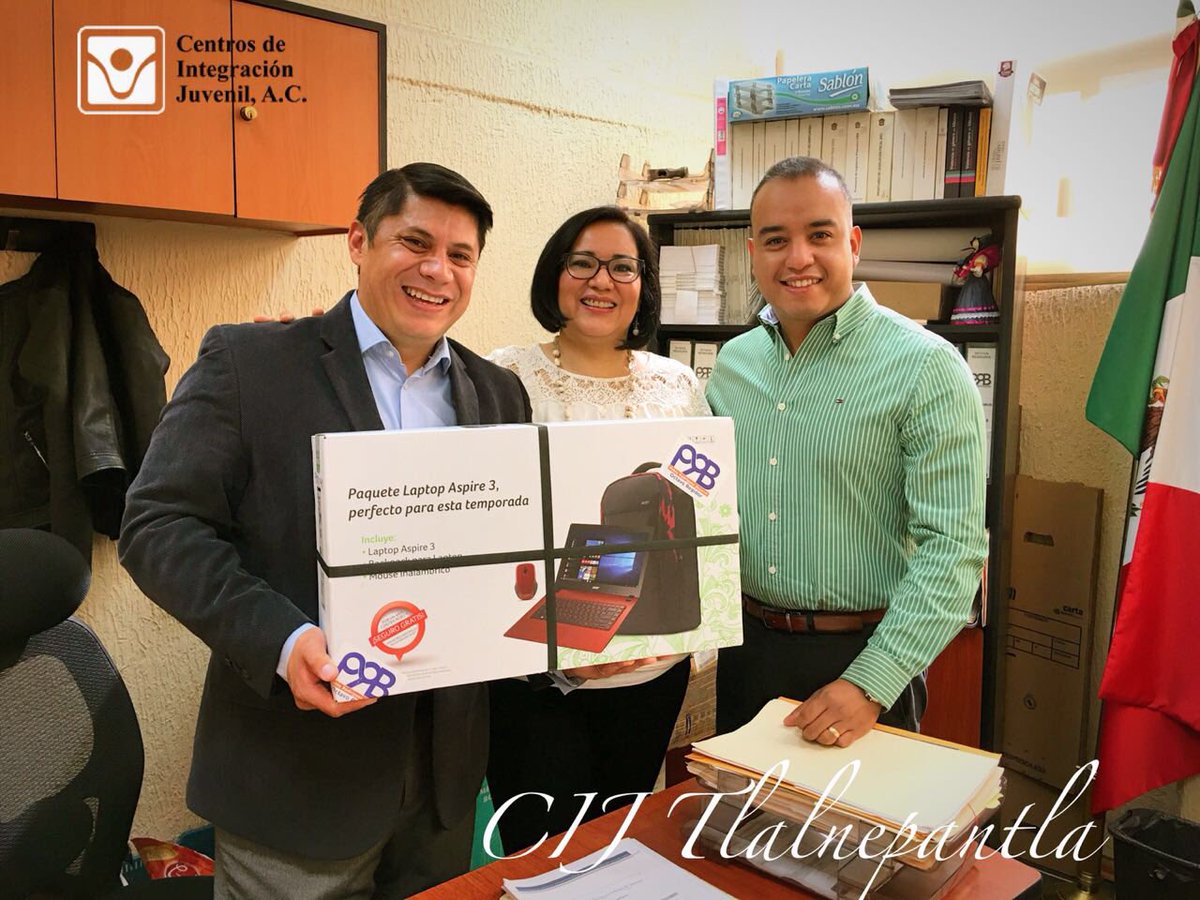 AngelesDuenas's tweet photo. Muchas gracias a @PabloRdzBec por el donativo hecho a @cijtlalne será de mucha utilidad para él área médica que atiende prevención de adicciones!! #sumadevoluntades. #Prevencion de adicciones. https://t.co/5Tw9DqO8ce