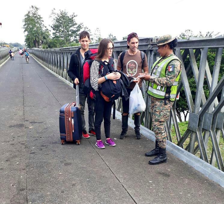 senafrontpanama's tweet photo. Actividades preventivas en el puesto de control sobre el puente del Río Sixaola en Bocas del Toro, trabajando 24/7 por tu seguridad. #ProgresoSeguro #Marca109 https://t.co/5Mr2MxJrnB