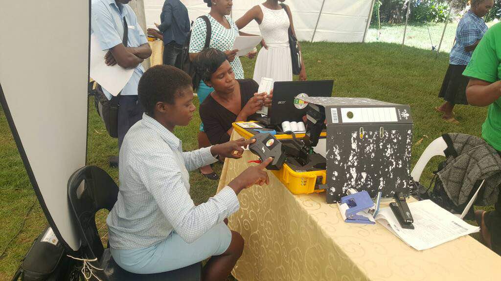 ZESN1's tweet photo. Kudos to everyone who came through and registered to vote today at the Harare Gardens, voter registration continues across all 10 provinces and at the 63 District Offices #usasarire #ungasaleli #register2vote #BVRZW https://t.co/JcrBynZhll