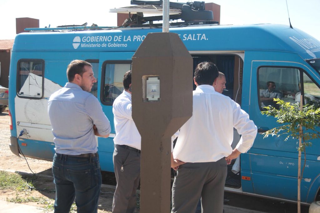 MatiasAssennato's tweet photo. Nuevos hogares, nuevos domicilios, nuevos DNI
Realizamos más de 300 trámites de nuevos documentos a las familias que recibieron su vivienda en Rosario de la Frontera. https://t.co/ZISkwfJYOy