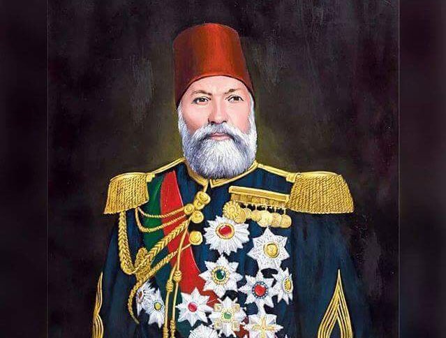 Tuna nehri akmam diyor
Etrafımı yıkmam diyor.
Şanı büyük Osman Paşa
Plevneden çıkmam diyor. 

118 Yıl Önce bugün..
Plevne Kahramanı Gazi Osman Paşa vefat etti.