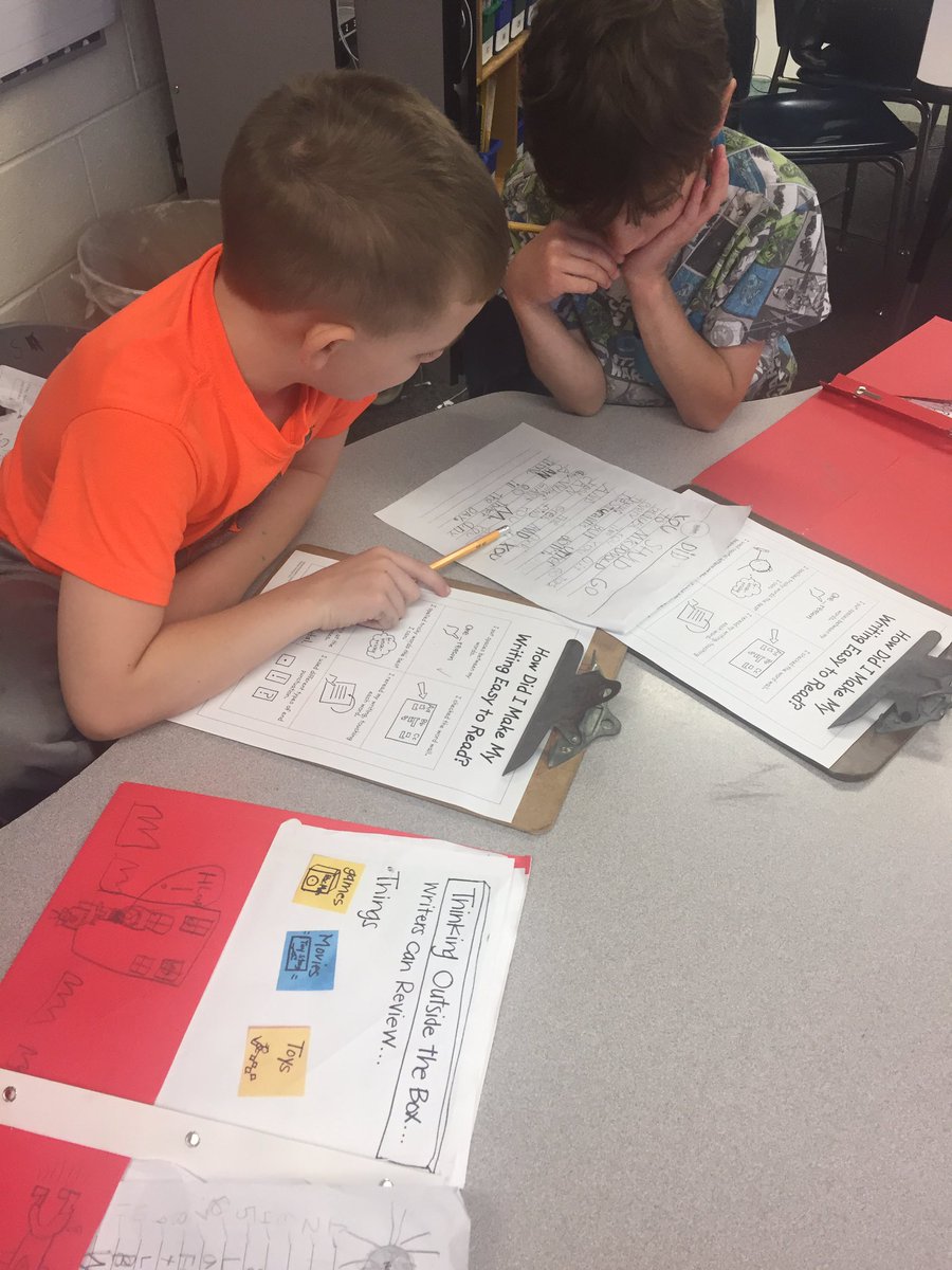 MissAlyssaKnick's tweet photo. Such a fun day checking out all of the learning happening in 1st grade @AltonDarby in @Deblairson 's room!! #ADEHappy https://t.co/BJZXR0dtJQ