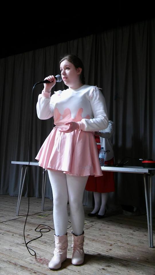 Kawaii_Soprano's tweet photo. #ThrowbackThursdayto singing at @ThePallant centre last month 😀 https://t.co/kDLY6cExah