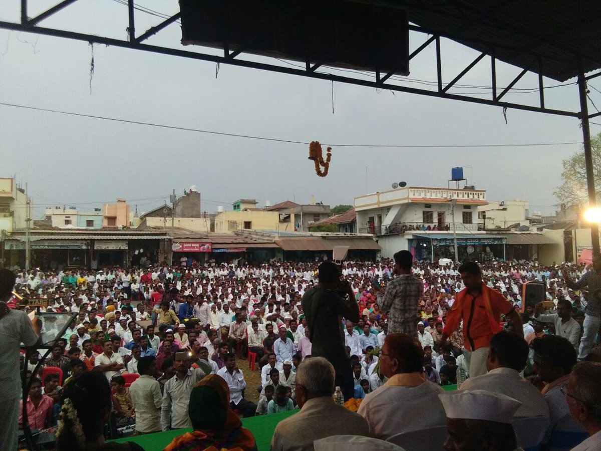 DeepakJunjarwad's tweet photo. @vicky90310415 @AmitShah @RahulGandhi @narendramodi @suvarnanewstv @publictvnews @BSYBJP @siddaramaiah @GODIGOUDAR @PMOIndia @gadadforchange #IPL2018 #ಈ_ಸಲ_ಕಪ್_ನಮ್ದೆ  #ಬದಲಾವಣೆಗಾಗಿ_ಗಡಾದ #GadadForChange #arabhavi #Mudalgitaluk https://t.co/qwp45BLrkf
