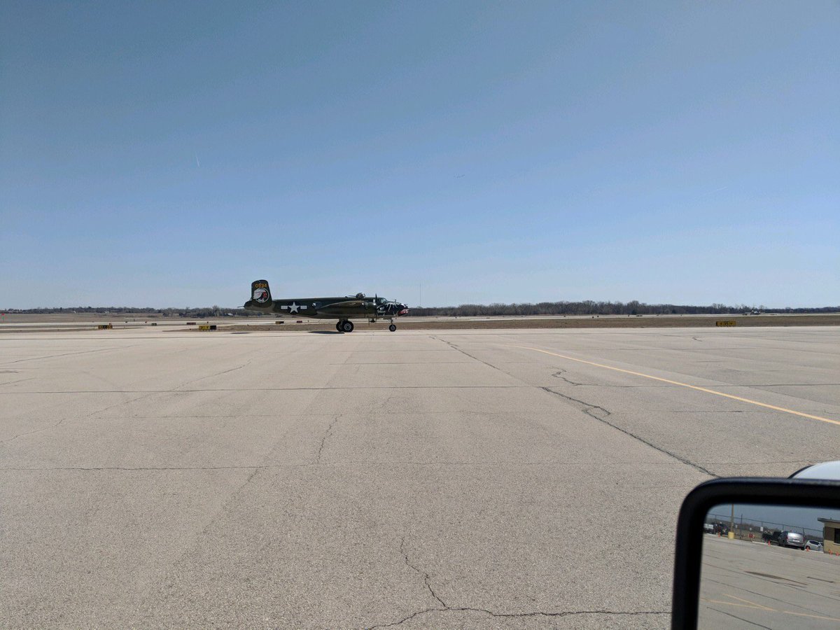 Hutchinson Airport (KHUTAirport) Twitter