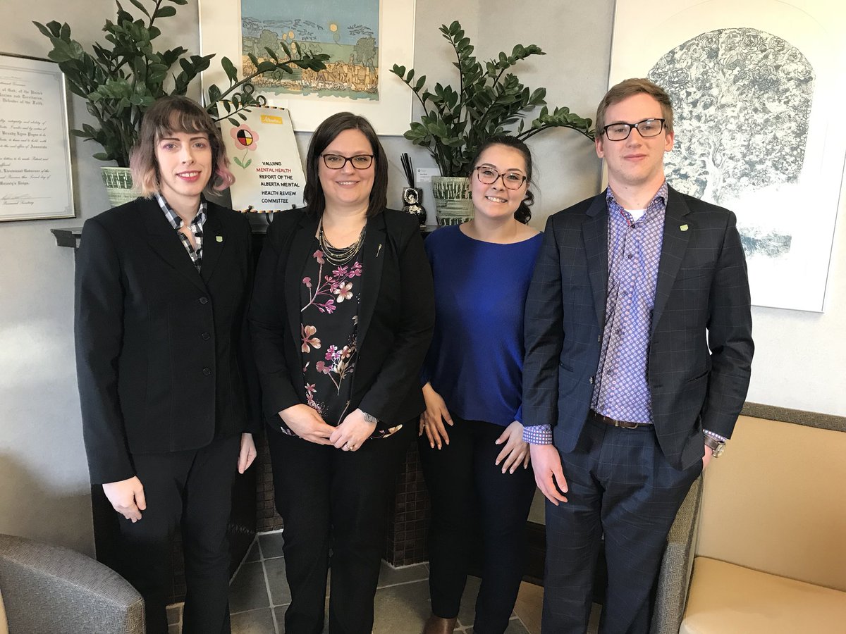 ulsuexternal's tweet photo. Thank you @bpaynemla for meeting with @CAUS to discuss mental health funding and other important student issues. #advoweek #abpse #ableg https://t.co/4sLr2hXPy5