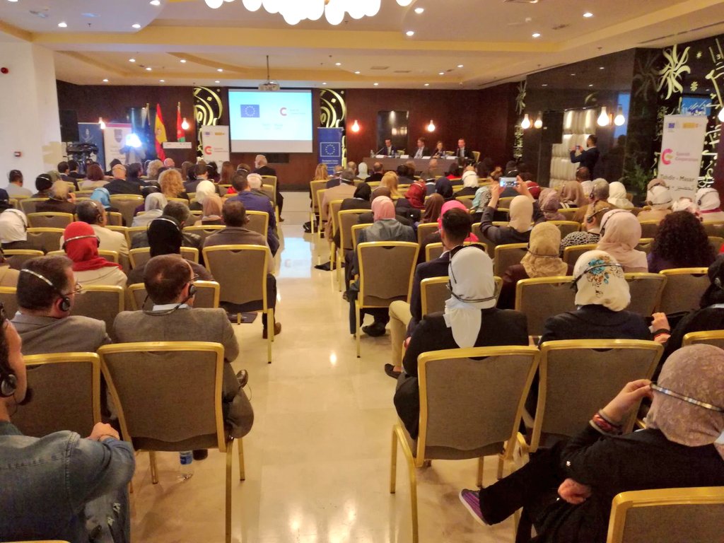 VOrtCam's tweet photo. Presentación de resultados finales del Proyecto #TAHDIR Masar, que termina después de haber apoyado los esfuerzos de 1.200 personas de la Sociedad Civil de #Siria para preparar la construcción de una #Paz justa e inclusiva, gracias a @MoPIC_Jordan @EmbEspJordania @EUinJordan https://t.co/KNF1onOvw3
