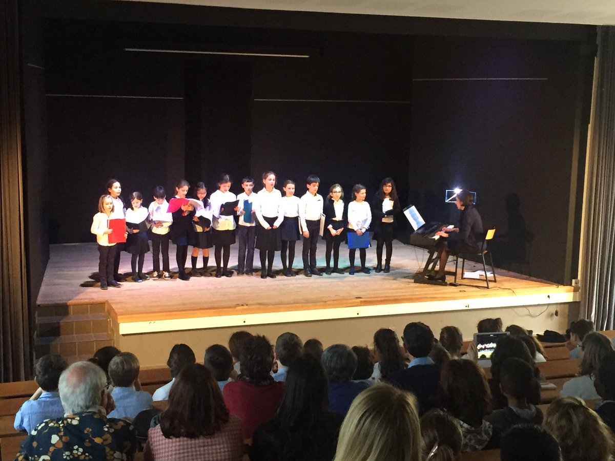 Le_Caousou's tweet photo. Concert de la maîtrise de la cathédrale à l'orangerie . https://t.co/EkvQK3isC2