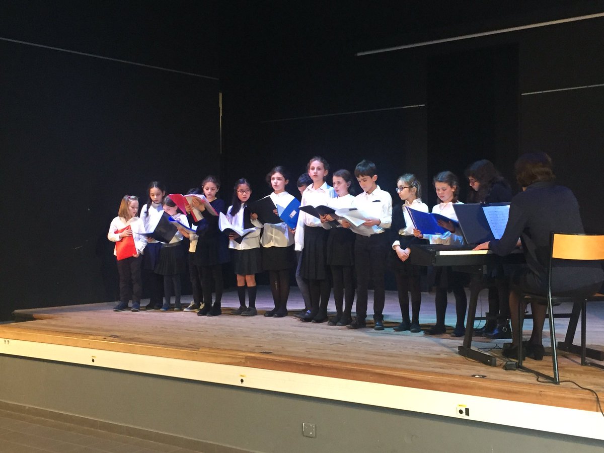 Le_Caousou's tweet photo. Concert de la maîtrise de la cathédrale à l'orangerie . https://t.co/EkvQK3isC2