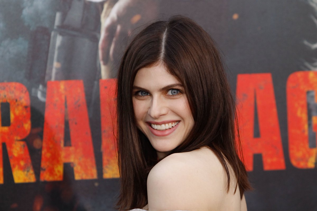 DaddarioBr's tweet photo. Que beleza senhores! 😍 04.04: Alex atendendo a Premiere de Rampage em Los Angeles, Califórnia! 📸 https://t.co/M3deOBnjwM