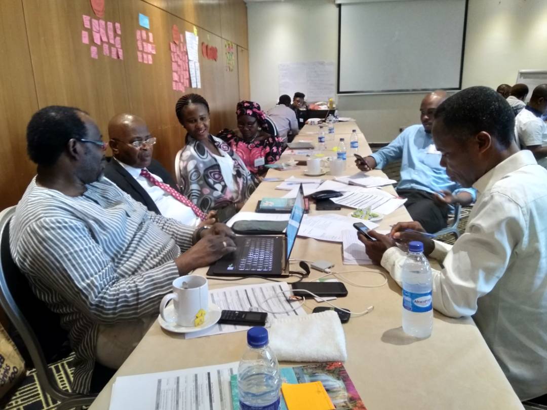 Upright4Nigeria's tweet photo. Brainstorming session going on. We must #KillCorruptionNow NB: @officialEFCC @NGRPresident cannot fight it alone. As citizens, pledge to be #UprightForNigeria @SERAPNigeria @Zamani_Foundatn @Biyi33 @amaechiossai3 @Udomoi @AntyFunke @yoosooph_shams @motoladudu @Areafada1 https://t.co/bCNnpXdL8j