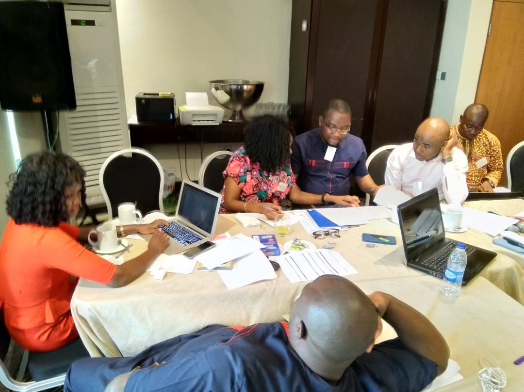 Upright4Nigeria's tweet photo. Brainstorming session going on. We must #KillCorruptionNow NB: @officialEFCC @NGRPresident cannot fight it alone. As citizens, pledge to be #UprightForNigeria @SERAPNigeria @Zamani_Foundatn @Biyi33 @amaechiossai3 @Udomoi @AntyFunke @yoosooph_shams @motoladudu @Areafada1 https://t.co/bCNnpXdL8j