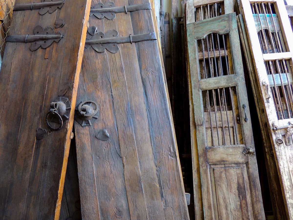 IndusDesignI's tweet image. Austere Doors #door #doors #wood #wooden #barndoors #rustic #vintage #unique #decor #homedecor #design #interiordesign #interiordesigner #indusdesign #arizona #tempe #phoenix #shoplocal