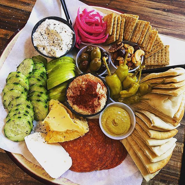 ZIVIXFivePoints's tweet photo. trivia, snacks and beers 💎 #thursday #geekswhodrink #ZIVIXfivepoints #spangalangbrewery #denver #colorfulcolorado #5280 #milehigher #food #craftbeer https://t.co/V2s0f8DDjW https://t.co/eV21GRvDSK