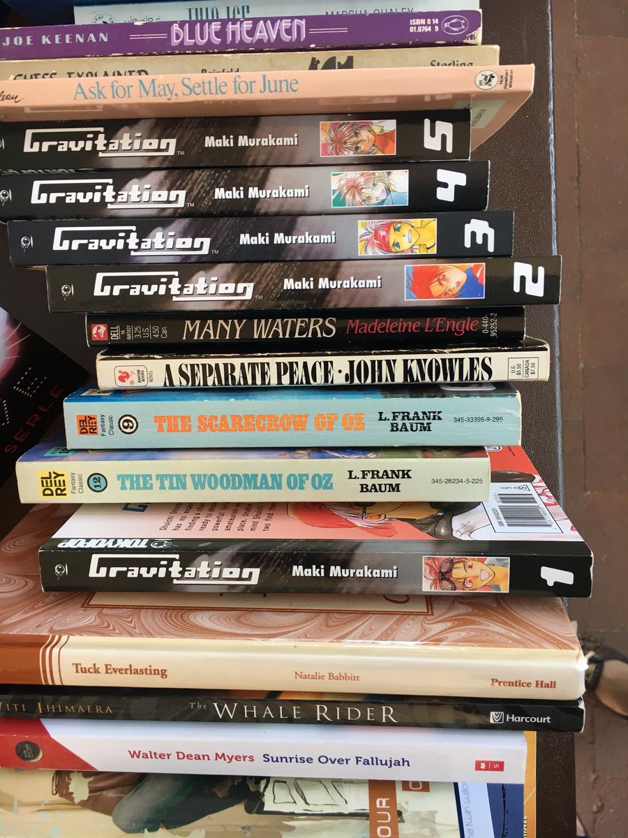 scalaUNC's tweet photo. Last day for the book sale! $5 for 10 books (yes, any 10 books!). We’ll be in front of Davis until 5 p.m. https://t.co/nnKBHAC4hO