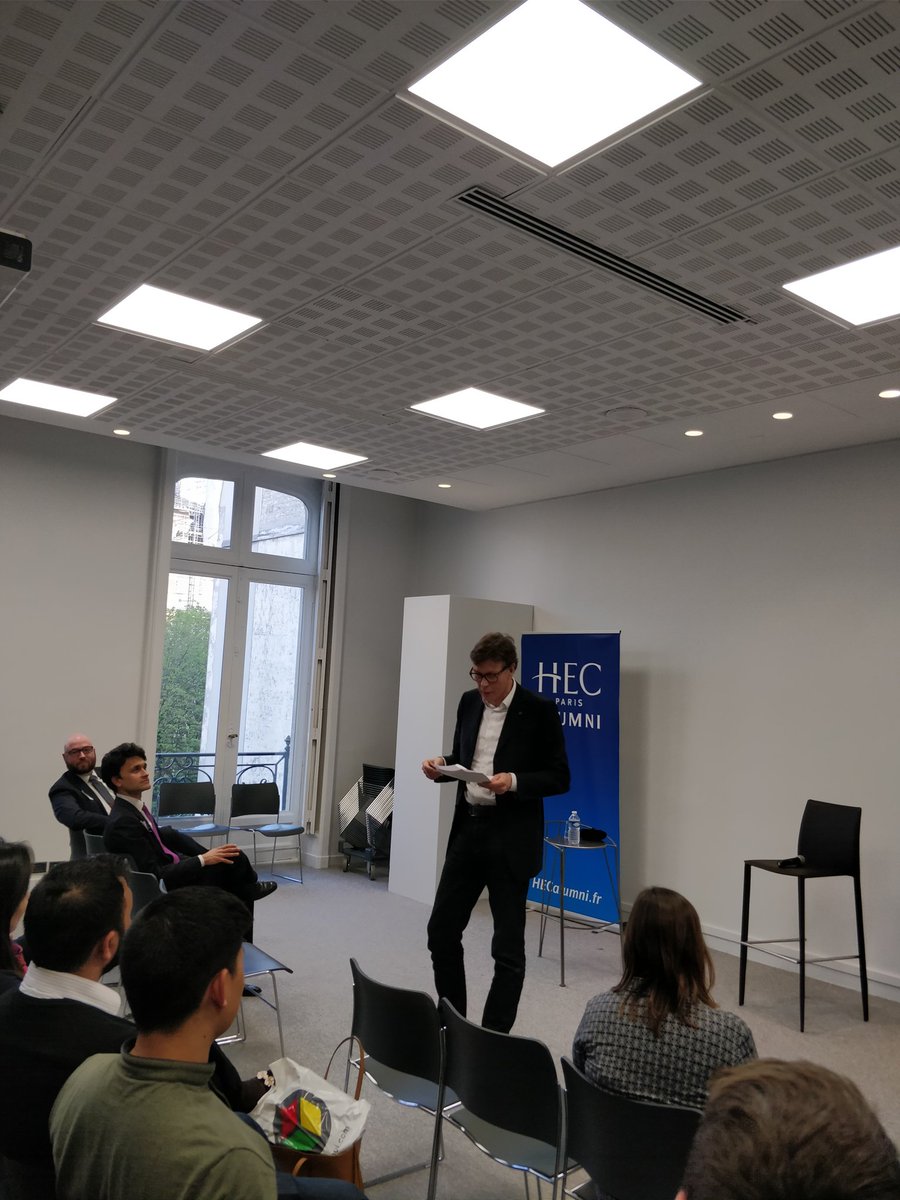 santoshkprasad's tweet photo. CEO of @citeofrance Jean Hornain speaking to @HECParisMBA ! #ceospeaker #goldenboy https://t.co/3Ptyr6Grfp