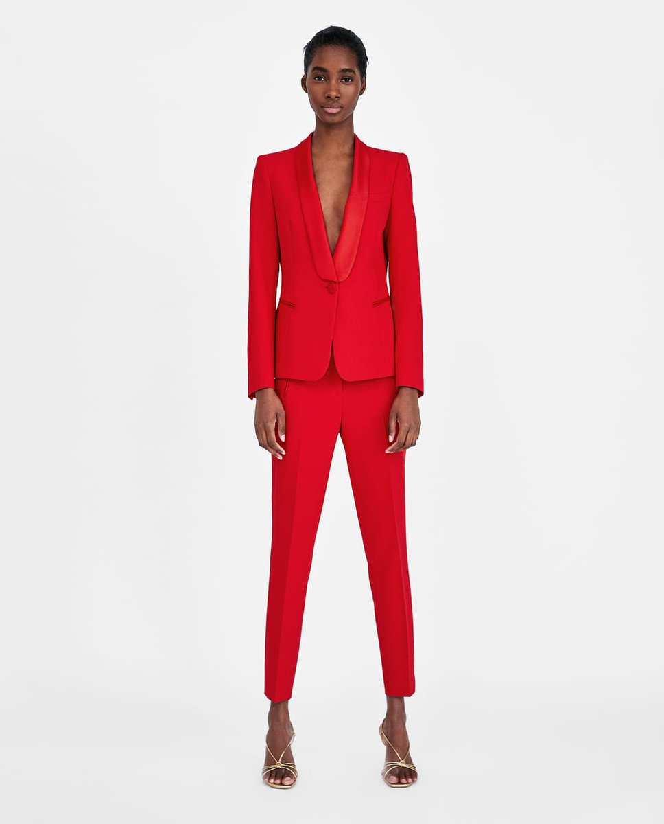 clopezstylist's tweet photo. New #blogpost about #clashingcolours #red and #pink @hushhomewear @andotherstories @Bodenclothing @ZARA @marksandspencer @nextofficial https://t.co/d6KQA1vxhk #fblogger #personalstylist #personalshopper #mumstyle #outfitinspiration #styletips #fashionover30 #styleover30 #mystyle https://t.co/4kwOTeB3Pu