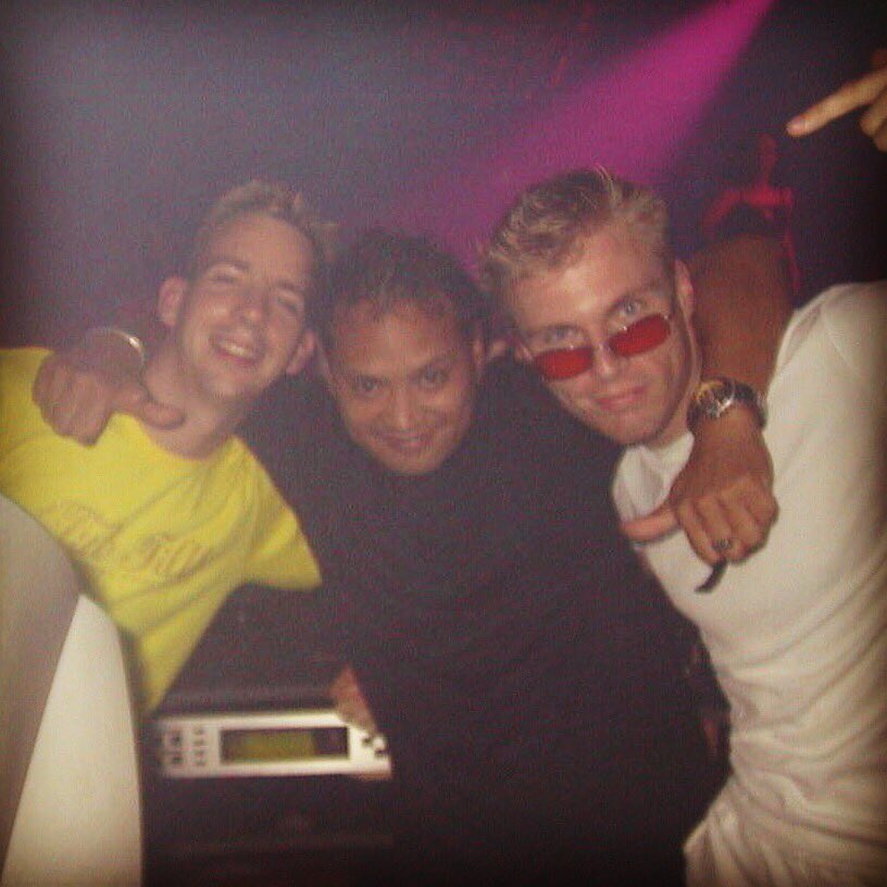 DjSpoonNL's tweet photo. Throwback to the early zeroes with @djgizmomusic and Domenique at @SansSouciBerlik #tbt #party #rave #hardstyle #hardstylefamily #hardcore #vinyl  #dj #spoon #djspoon #gizmo #throwback https://t.co/YSW4h0ikxX