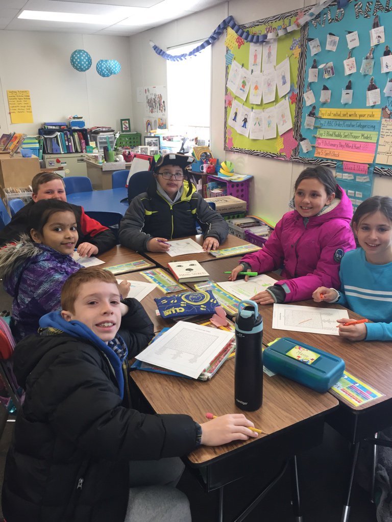 MrsShermanWH tweet picture