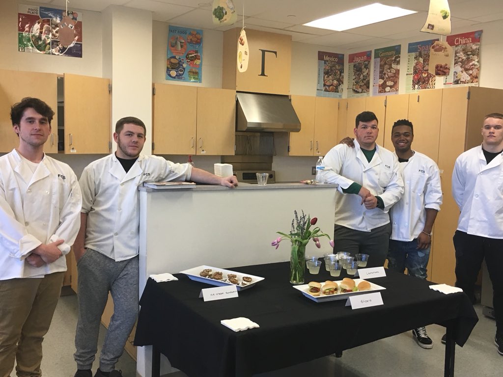 WTHS_Panthers's tweet photo. Today we enjoyed Food Tasting during our Gourmet students’ midterm performance! @Hesslerfcs #teamCSD https://t.co/BMMNs6OsUB