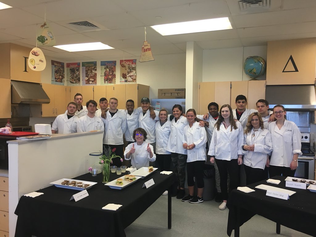 WTHS_Panthers's tweet photo. Today we enjoyed Food Tasting during our Gourmet students’ midterm performance! @Hesslerfcs #teamCSD https://t.co/BMMNs6OsUB