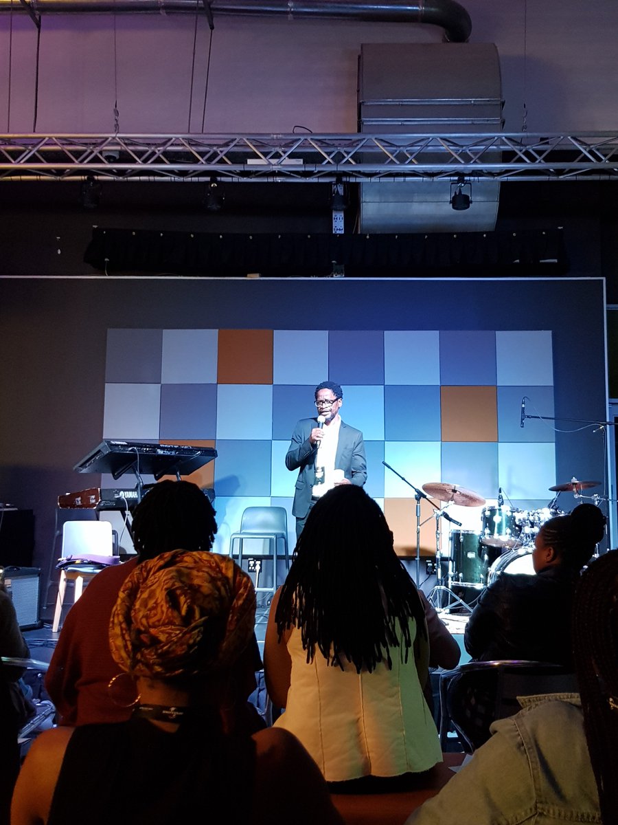 IamThembaTeejaz's tweet photo. Sipho Sithole, popularly known as #Malambule in the music production is the MC for the night at the #NativeRhythms Artist Show Case @UMGSA in Rosebank. https://t.co/x7WNRzRR79