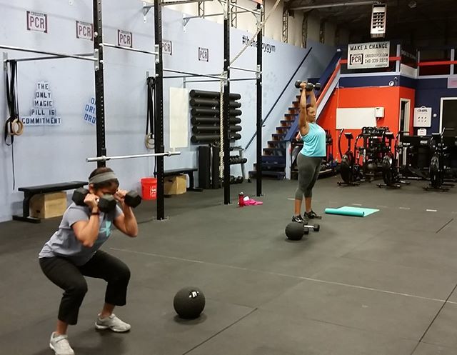 echealthfit's tweet image. Check out our fitness 4 everyone bootcamp classes: our non-barbell high intensity program that combines varied and functional fitness in a group setting! 
Sign up for a no-sweat intro here: ift.tt/2GZOSAP

#makeachange #ifwecanyoucan #defineyou… ift.tt/2GDBi2K