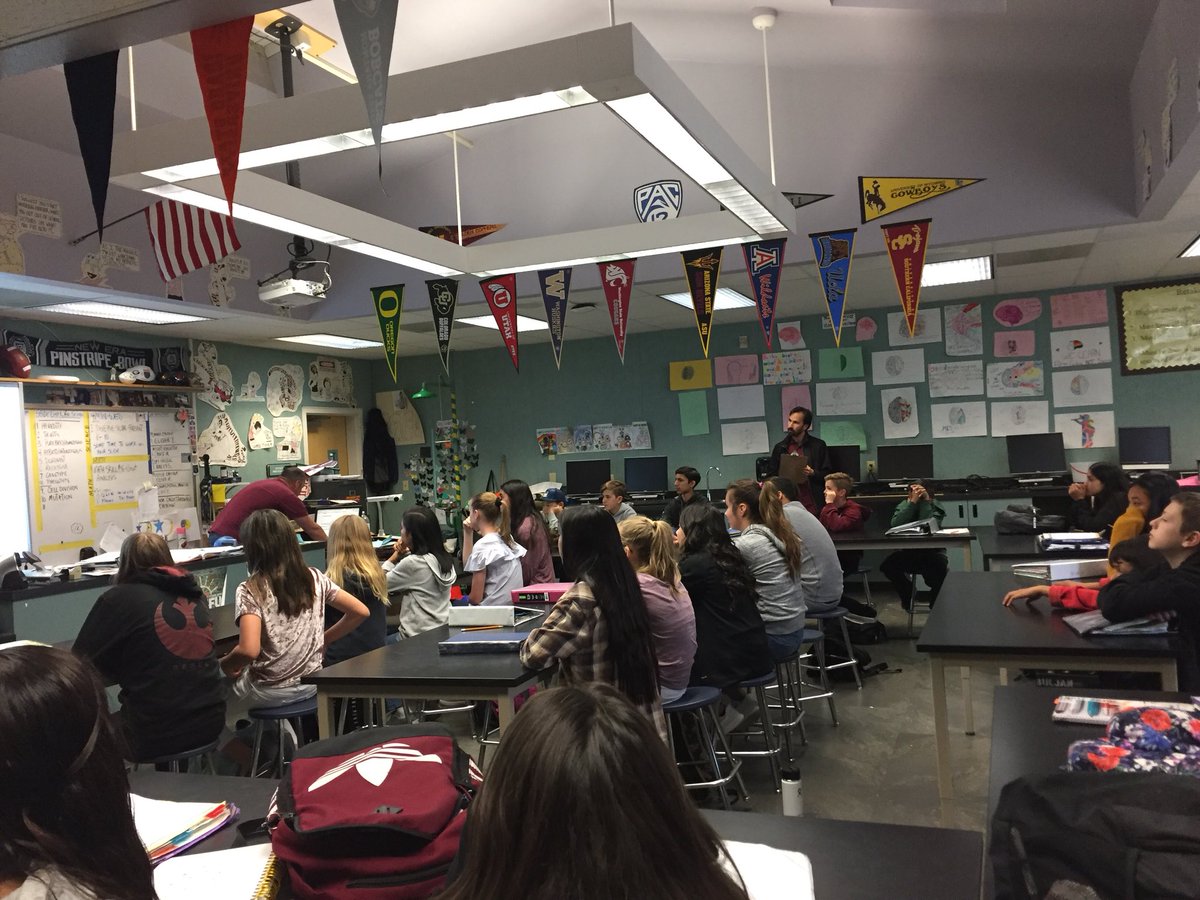 AVIDHarold's tweet photo. Instructional Rounds at Buljan checking out Focused Note-taking! #buljanpride #rcsdchampions https://t.co/MlEm7VMKcw