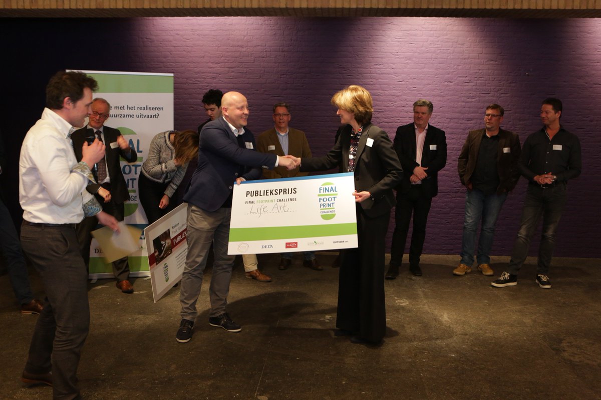 sideinc's tweet photo. Gefeliciteerd aan Navied Tavakolly van Ecor en Dingco Geijtenbeek van Chistann met het winnen van de #finalfootprintchallenge! En Peter Kaspersma met het winnen van de publieksprijs. We zijn heel nieuwsgierig naar jullie volgende stappen. #uitvaart #duurzaam #innovatie https://t.co/MJeC4dag4K