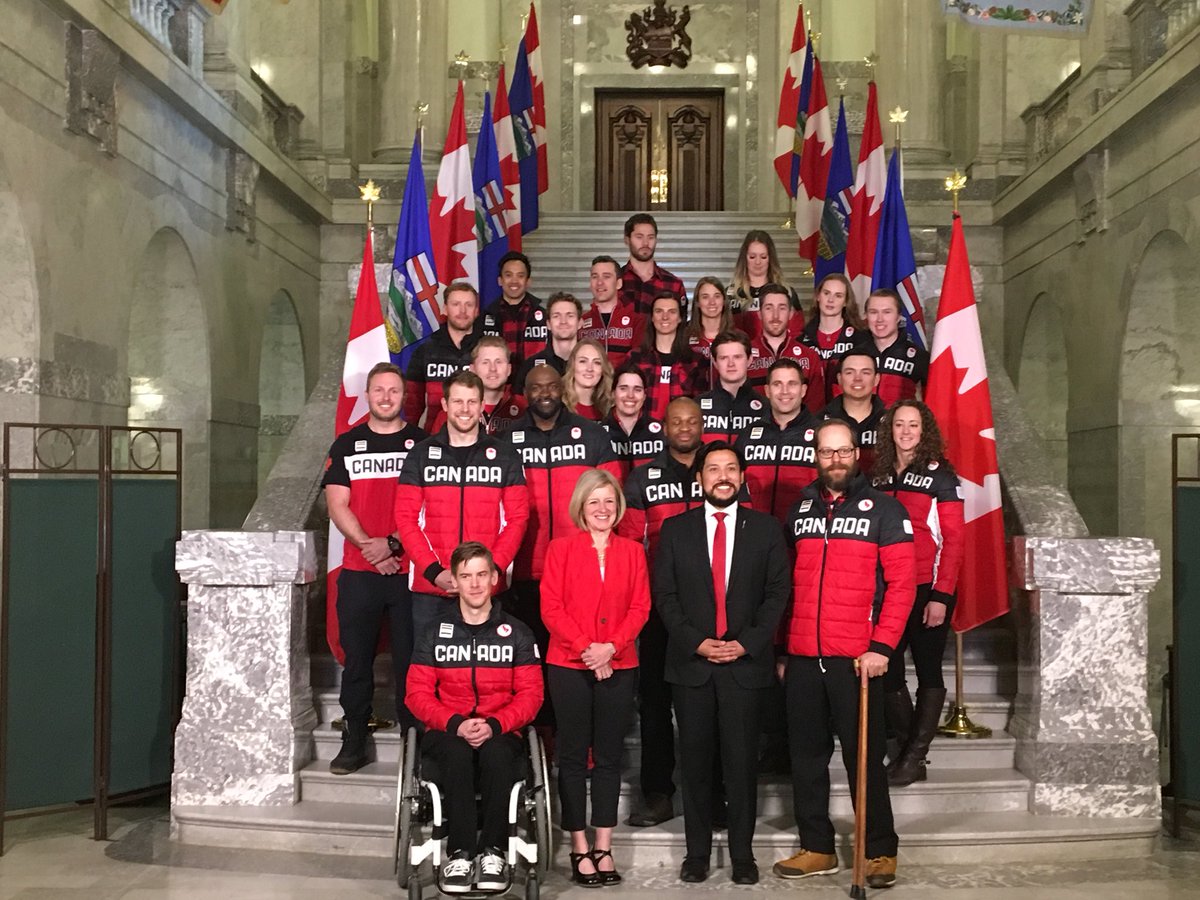 Les athlètes olympiques et paralympiques albertains honorés à l'Assemblée législative #rcab #ableg