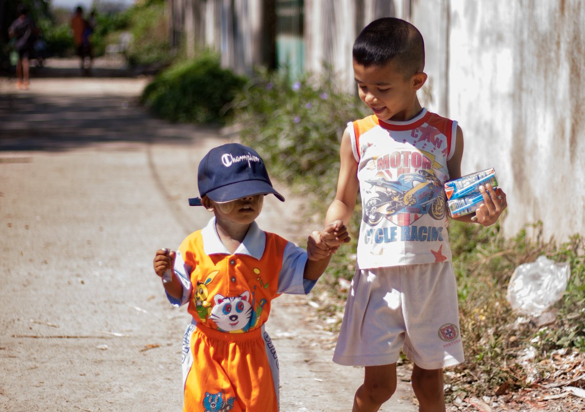 COMPASIO's tweet image. Love your neighbor as yourself. #HealTheWorldIn5Words