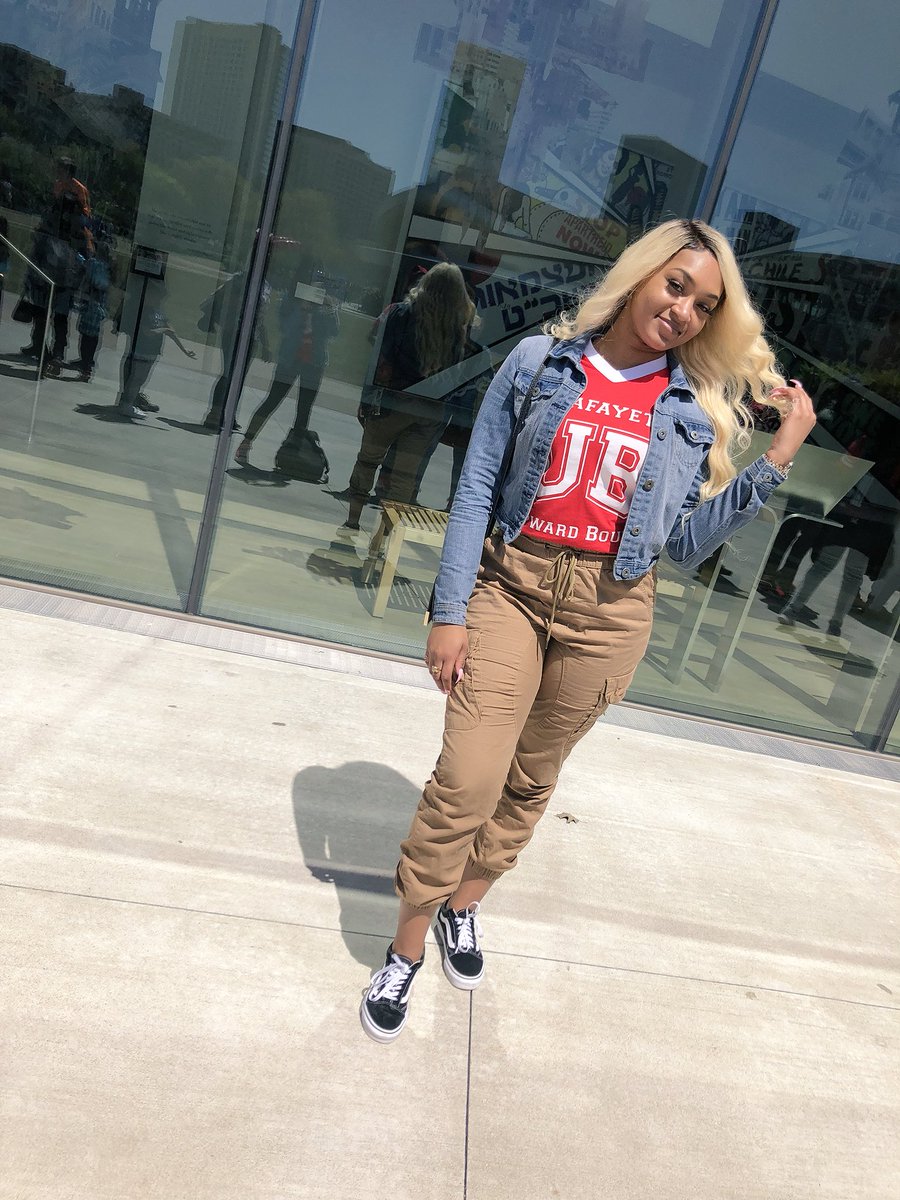 sourpoptarts__'s tweet photo. i can never take a decent pic but offguards are litโจ๐๐๐ฝโโ๏ธ #byeATL https://t.co/dinfiav9Tq
