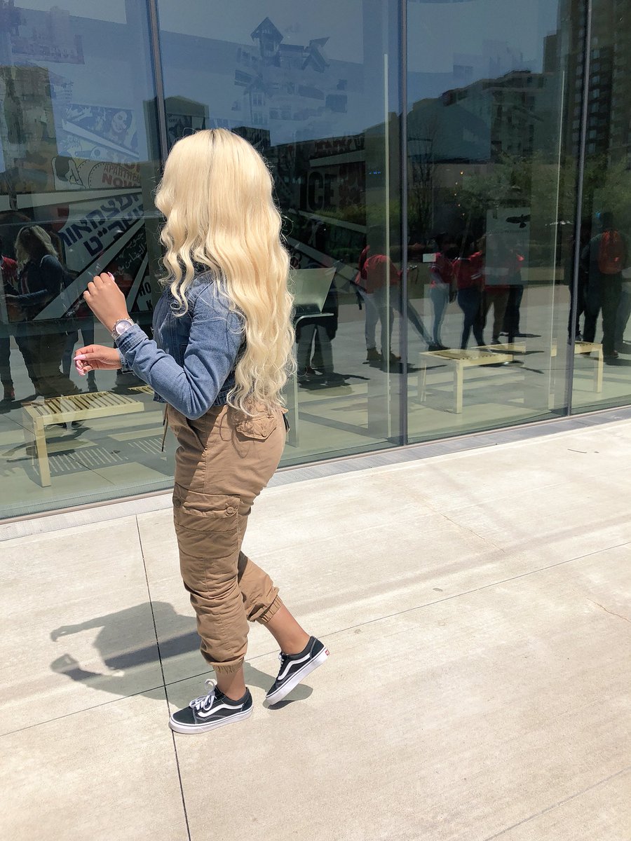sourpoptarts__'s tweet photo. i can never take a decent pic but offguards are litโจ๐๐๐ฝโโ๏ธ #byeATL https://t.co/dinfiav9Tq