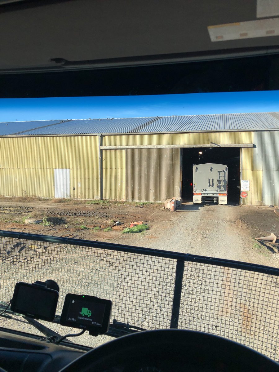 818Max's tweet photo. When picking palm kernel has that tinny house feel! It seems to be on the down but is it really! #pke #jswaps #banthestuff https://t.co/w871CuofDt
