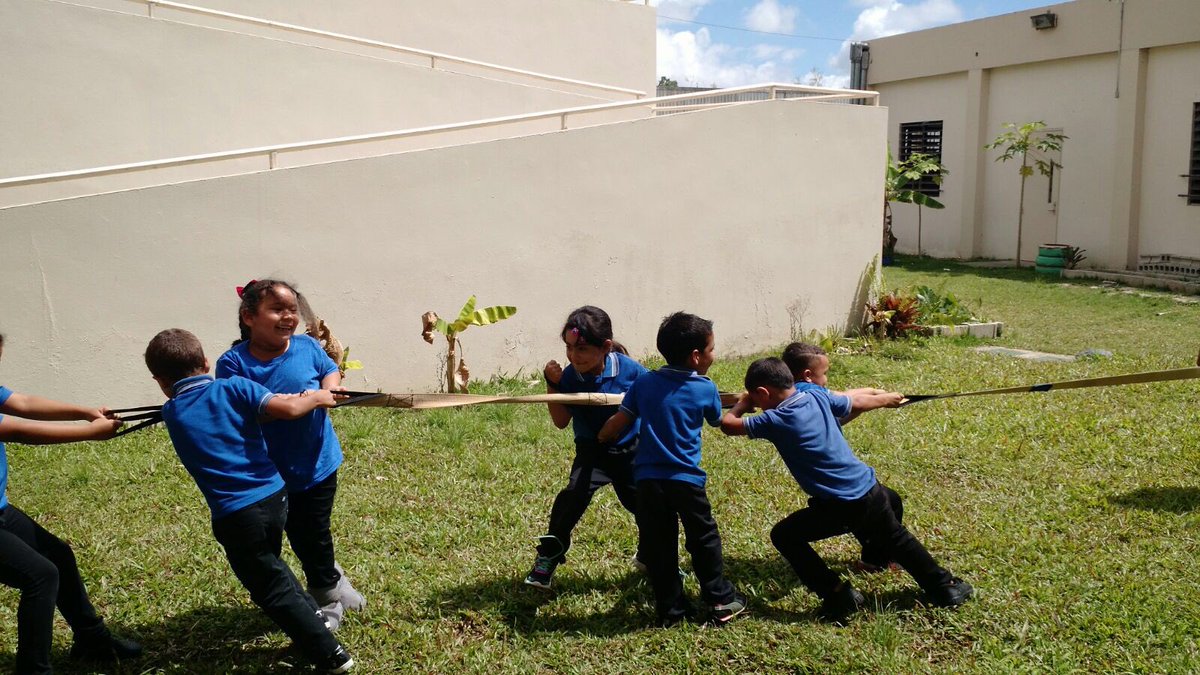 yishay_12's tweet photo. Celebrando la semana de la actividad física en la Escuela Padre Jorge Rosario de #SanLorenzo #Agitamundo #SemanaDeLaActividadFisica #DRD https://t.co/gmBW6LF82c